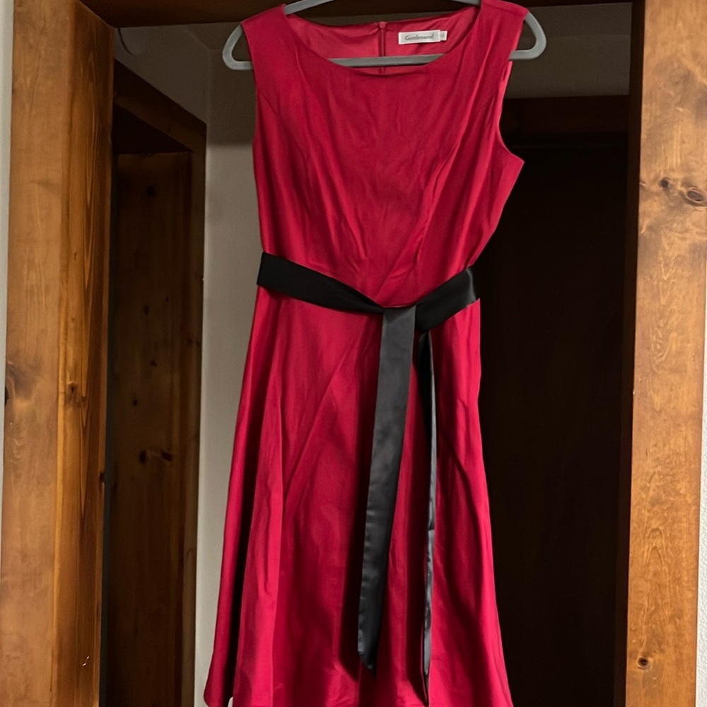 Lg Red Sleeveless Dress w/Black Sash